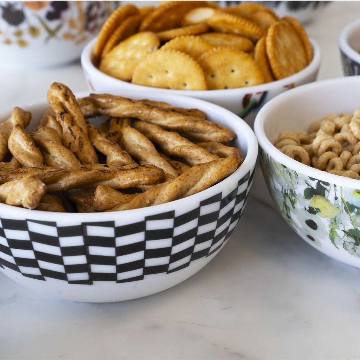 Black & White Chevron Melamine Bowls, Set of 4