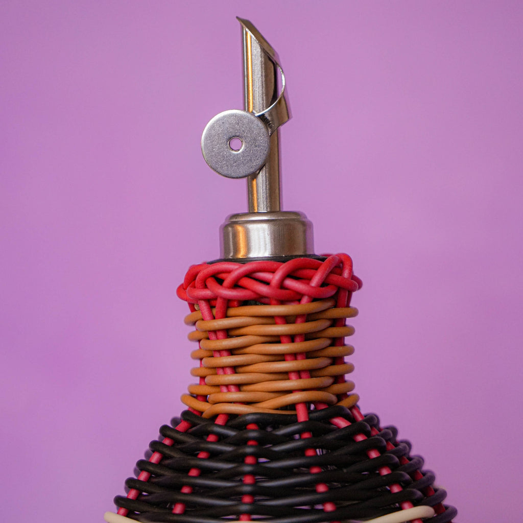 Black and Cream Woven Oil Pourer