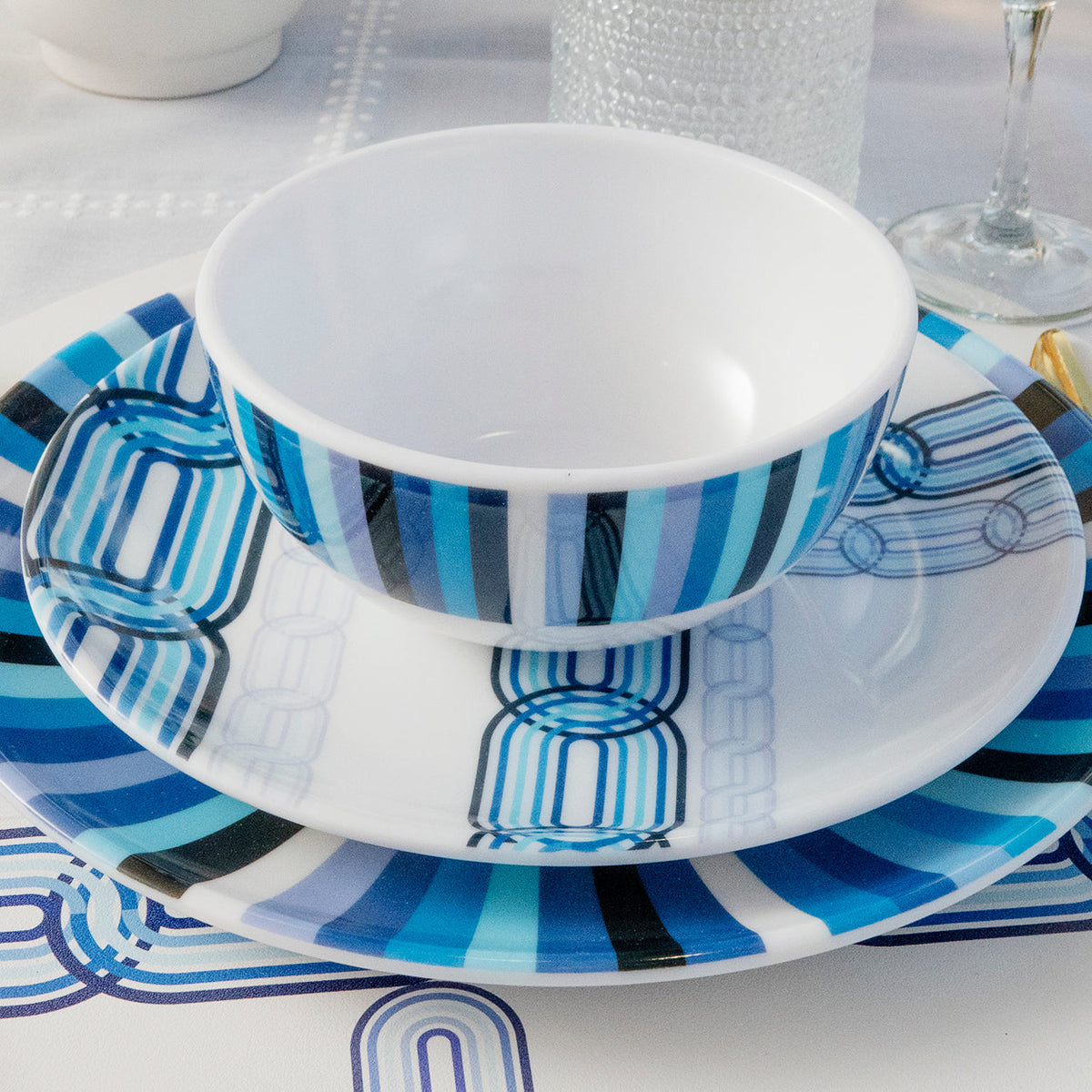 Blue Link Starburst Melamine Bowls, Set of 4