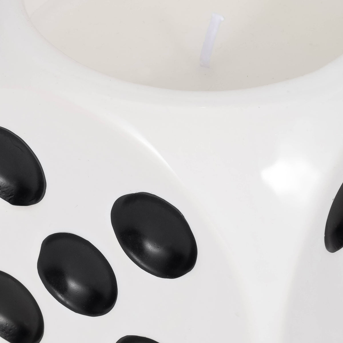 Tobacco Scented Ceramic Dice Candle