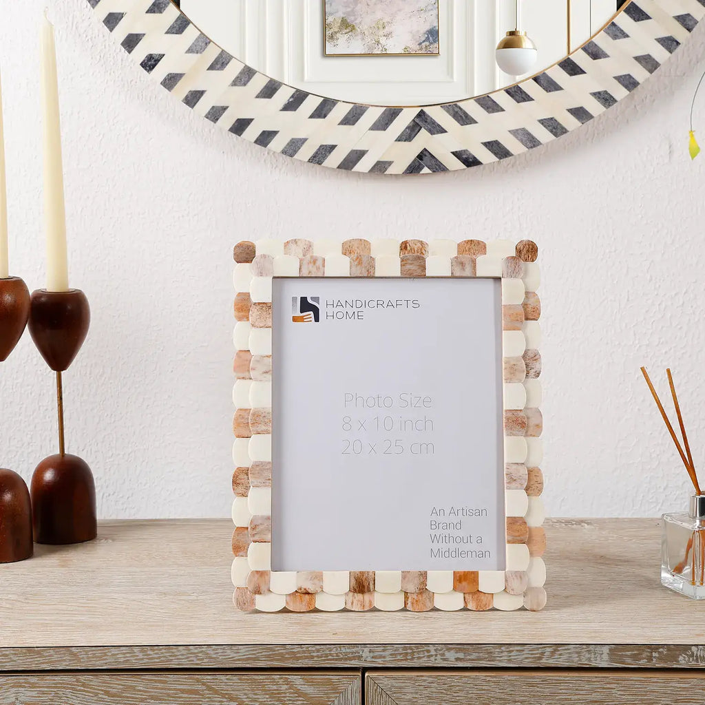 Scalloped Bone Inlay Round Frame, Brown and White
