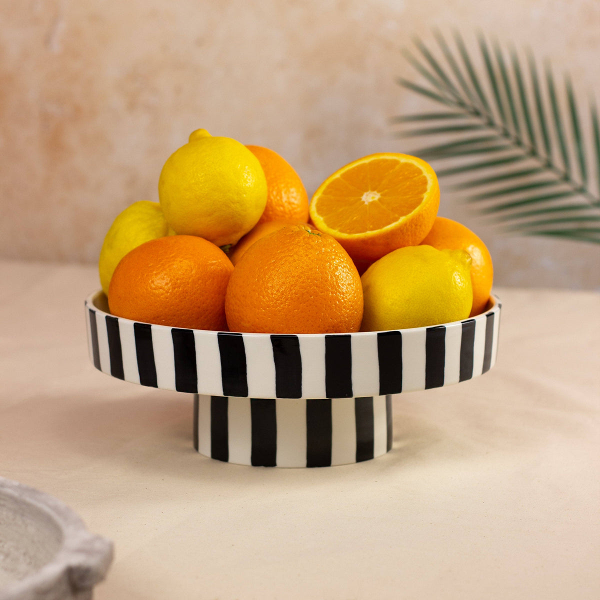 Marrakesh Large Pedestal Candle - Myrrh