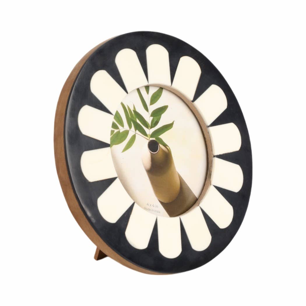 Black and Ivory Flower Round Picture Frame