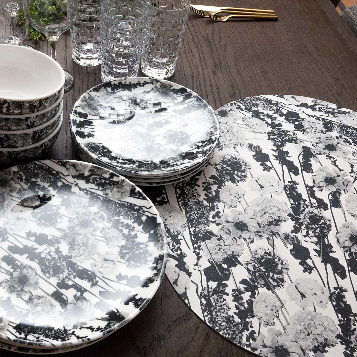 Grayscale Floral Garden Vinyl Placemats, Set of 4