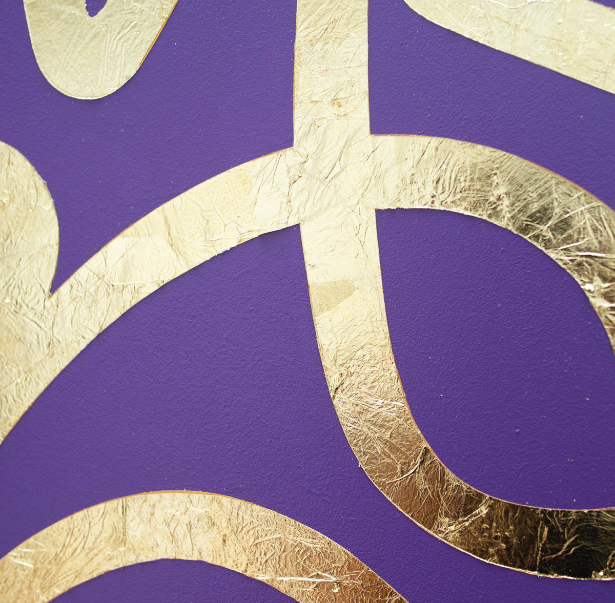 Purple and gold painted detail