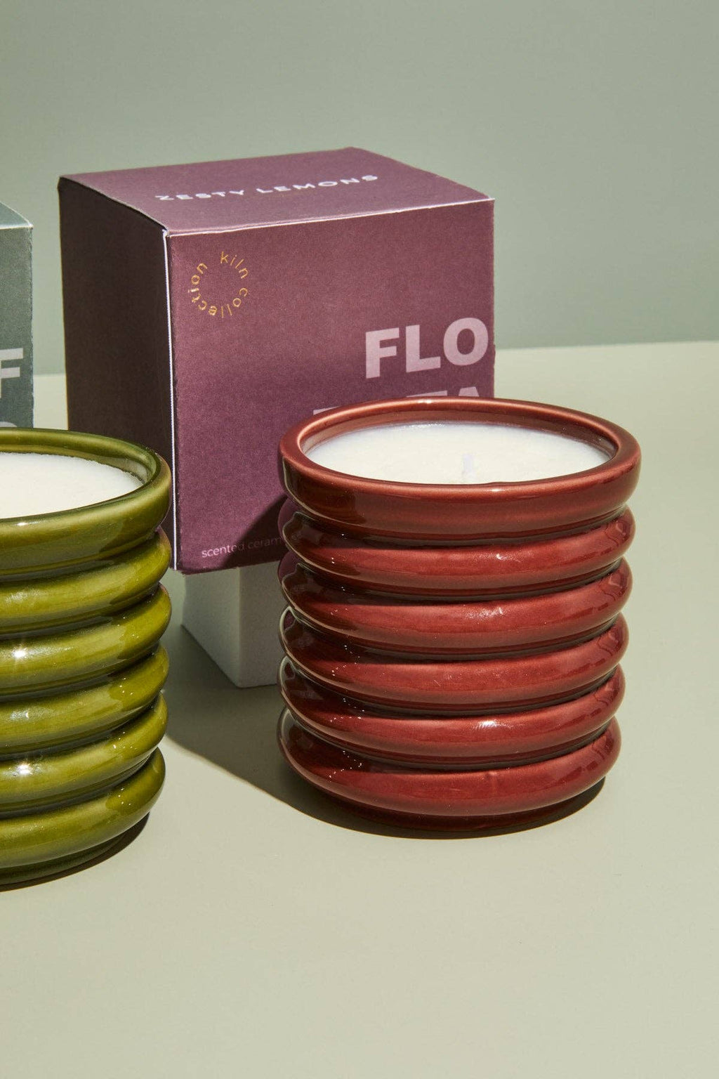 Contemporary Kiln Scalloped Candle, Burgundy - Floral