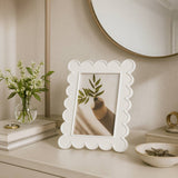 Photo Frame - Resin with Decorative Scalloped Edge: White / 4x6