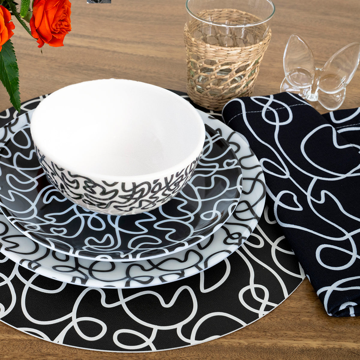 Black & White Squiggly Melamine Hostess Set, 20-Piece (Service for 4)