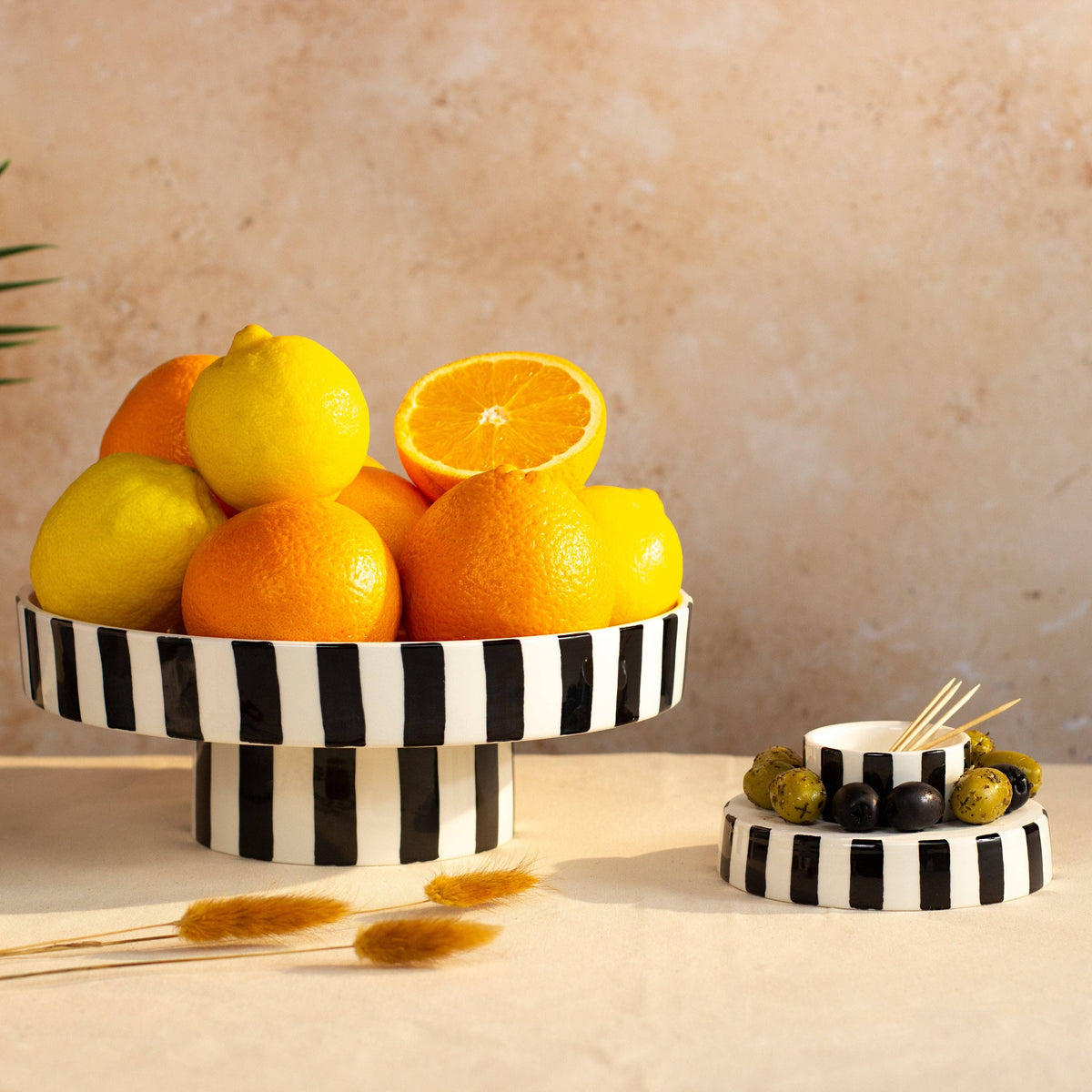 Marrakesh Large Pedestal Candle - Myrrh
