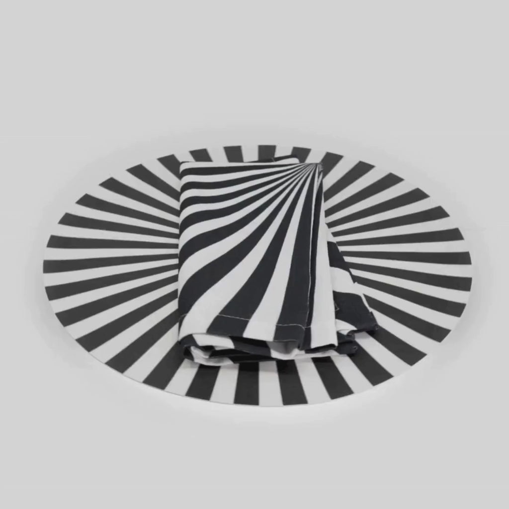 Black & White Starburst Vinyl Placemats, Set of 4