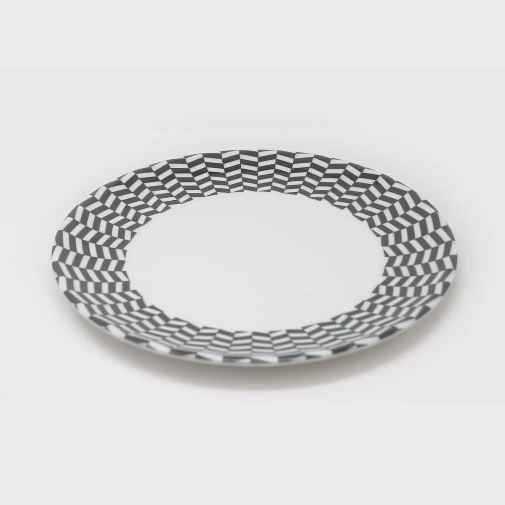 Black & White Chevron Melamine Dinner Plates, Set of 4