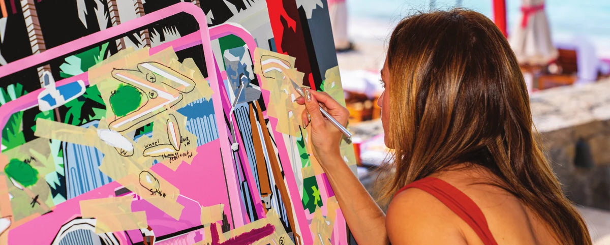 Elizabeth Sutton painting a large scale canvas